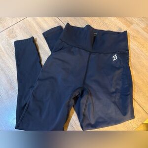 Peloton women’s size Med/Large Black Leggings